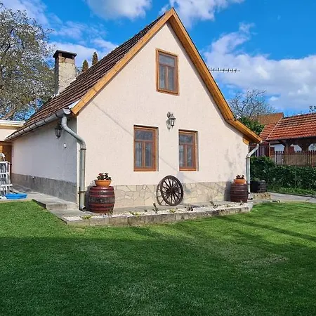 Pincedombi Feriehus *